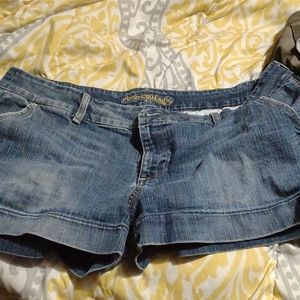 American eagle jean shorts size 18